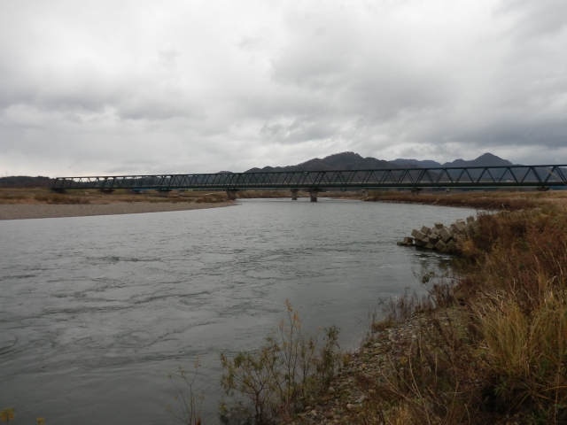 PC070572_R